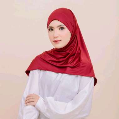 PUSSAT Amara Hijab Segi Empat Instan Tali Jersey Premium Jilbab Segi Empat Instan Kerudung Segi Empa