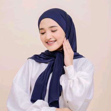 PUSSAT Amara Hijab Segi Empat Instan Tali Jersey Premium Jilbab Segi Empat Instan Kerudung Segi Empa