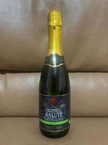 Premier Salute White grape sparkling drinks / Sparkling juice / Minuman berkarbonat rasa anggur puti