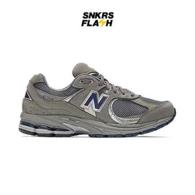 Sepatu Casual Pria NEW BALANCE 2002R GREY - ML2002RA 44