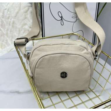 Tas Selempang Wanita Chibao CB 99019-SF + Free Dustbag CB 99019-SF Putih Susu