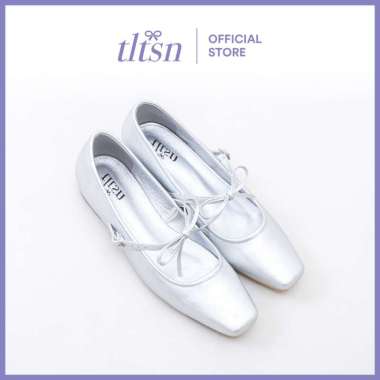 The Little Things She Needs - AGNES Flatshoes Sepatu Heels Wanita Silver 39 Silver