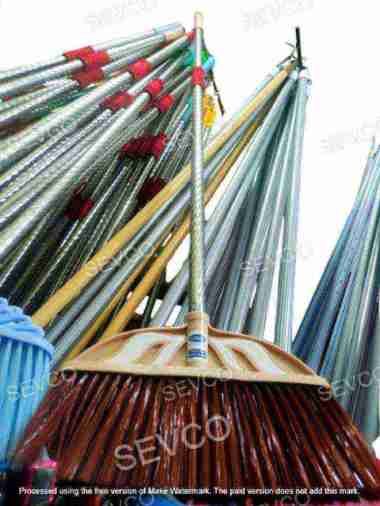 Sapu Nylon Nomuri 33-998 33-166/ Sapu Plastik Bagus Coklat