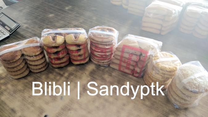 Aneka Kue Hong Hak Honghak Pontianak Kue Kacang Hijau Kuping Gajah Serong Bunga khas Pontianak Kue S