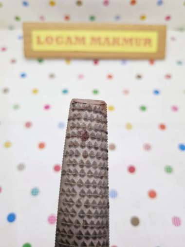 KIKIR KAYU KASAR MODEL SETENGAH BULAT WOOD RASP 10" (25CM)