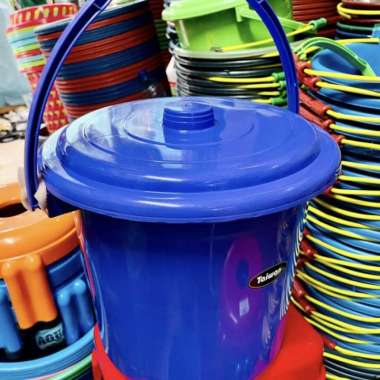 Ember tutup 3 galon taiwan / ember gagang plastik