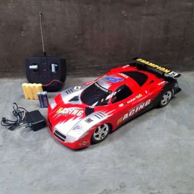 MOBIL REMOT SEDAN DRAG BESAR WHISKER SCALE 1:12