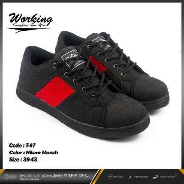 Working Sepatu Kets Pria T-07 41 HITAM MERAH
