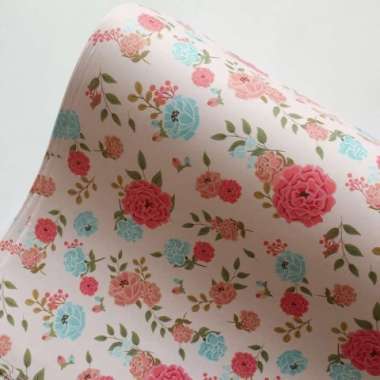 Kertas Kado Pink Motif Bunga Mawar