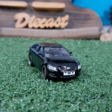 Diecast Miniatur Toyota Camry skala 1:64