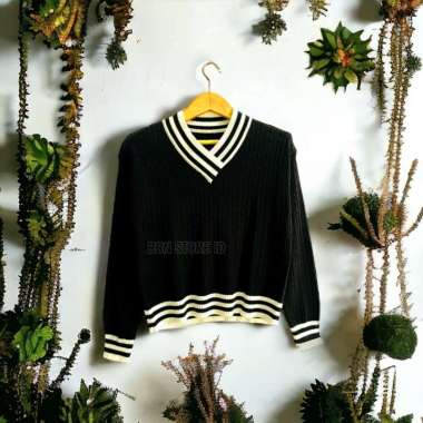 Becca Knit Inner Crop Sweater Rajut murah.baju rajut sweater cable wanita lengan panjang hitam