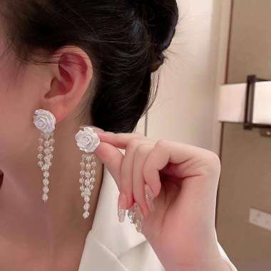dhio-Anting mawar putih anting juntai terlaris fashion wanita korea