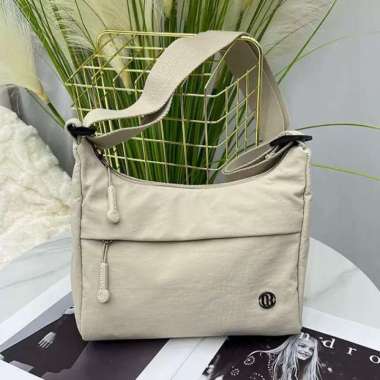 Tas Selempang Wanita Chibao CB 9527-SF + Free Dustbag CB 9527-SF Putih Susu