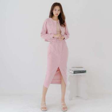 STYLE BUTIK Liz Midi Denim Asymmetrical Skirt I Y2K Rok Denim Pink S Pink Snow