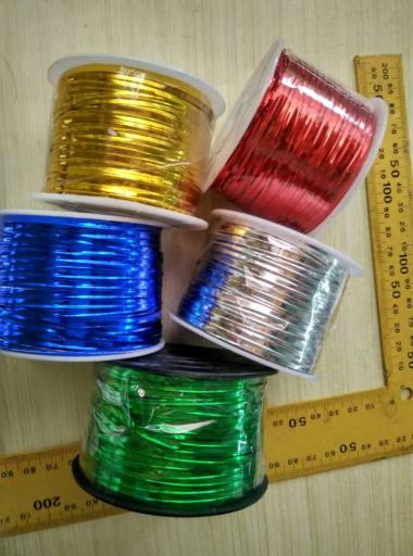 Pita kawat plastik ulang tahun 100 yard gold