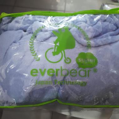 Selimut Bulu Everbear 150 x 200 cm