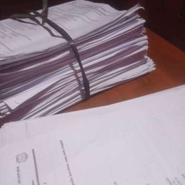KERTAS BEKAS PER 1 KG SATU SISI UKURAN A4 DAN F4 COCOK BUAT BUNGKUS / ALAS KANDANG / CETAK RESI A4 1
