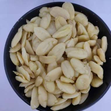 250gr Kenari / Kacang Kenari - Kupas Mentah / Raw