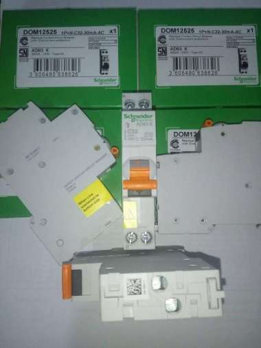 RCBO (ELCB + MCB) yg 32 Ampere Schneider