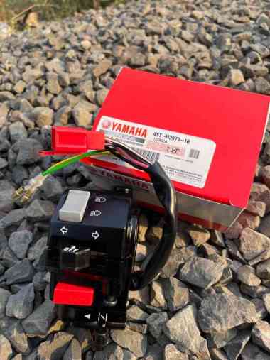 HOLDER KIRI 4ST-H3973-10 SAKLAR SEIN KLAKSON DIMMER JUPITER Z CRYPTON VEGA R FIZR ORIGINAL YGP