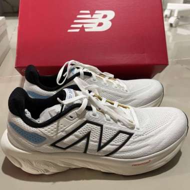 new balance man Fresh Foam X 1080 size 42