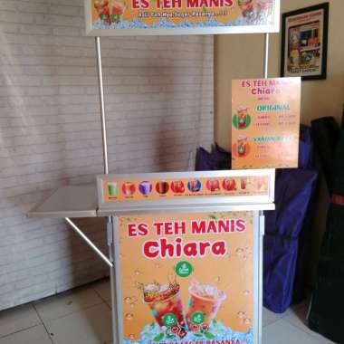Booth portable Meja Lipat bahan aluminium ukuran 80x50 dengan Sayap Meja Samping gambar Banner Flexy
