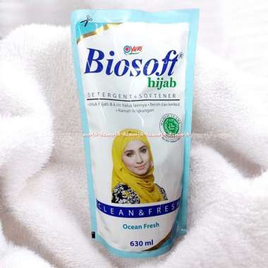 Yuri Biosoft Hijab 630ml Detergent Softener Sabun Cuci Cair & Pelembut Pakaian Bio Soft Detergen
