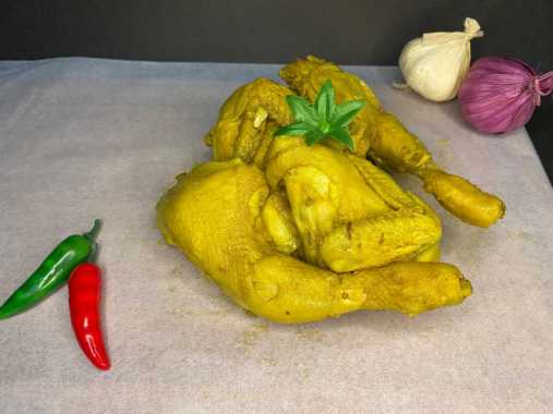 AYAM KAMPUNG UNGKEP BUMBU KUNING PREMIUM AYAM UNGKEP FROZEN SIAP MASAK PAHA