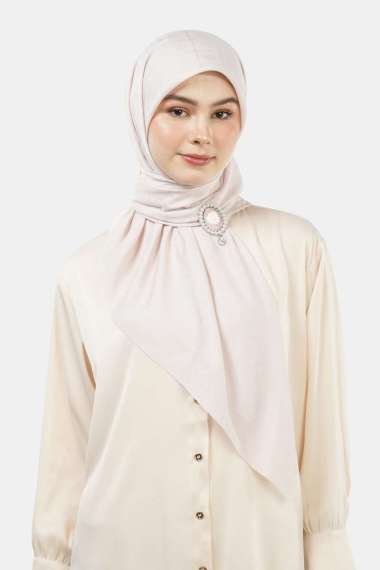 Nada Puspita - Basic Monogram Scarf Morganite