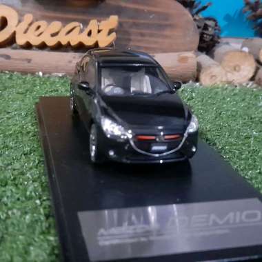 Diecast Miniatur Mazda 2 hatchback skala 1:43