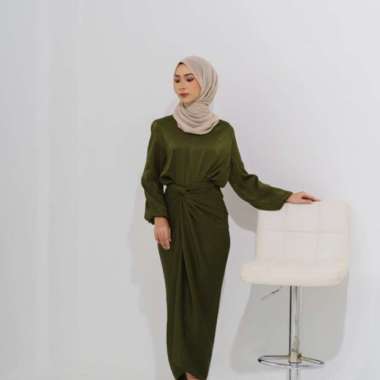 LILY DRESS by TALAOUTFIT | Dress Bahan Satin | Satin Silk Premium | Gaun Pesta | Gamis Kondangan | D