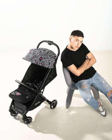 Stroller Bayi Autofold Cabin Size Cocolatte Conic Auto CL 70235 Keith Haring Kereta Dorong Bayi