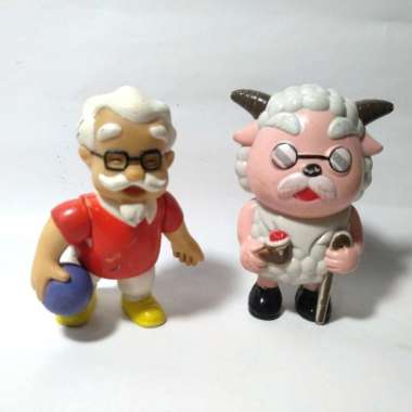 Kolonel Sanders Sports Figure Bowling Bola Volley Domba Sheep Colonel