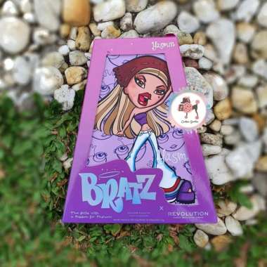 Revolution x Bratz Doll Palette Yasmin