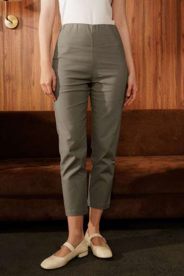 Benang Jarum - High Waist Ankle Pants - Chai Tea XS