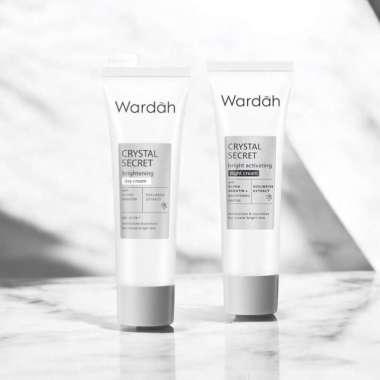 Paket Wardah Crystal Secret Day & Night Cream - Paket Pelembab Siang & Malam