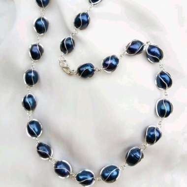 Kalung Paloma 40cm Mutiara Air Tawar Bahan Lapis Perak Mutiara Lombok Rangka Kuning Hitam
