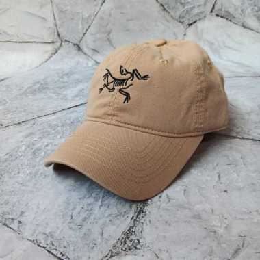 Topi Arcteryx Cream