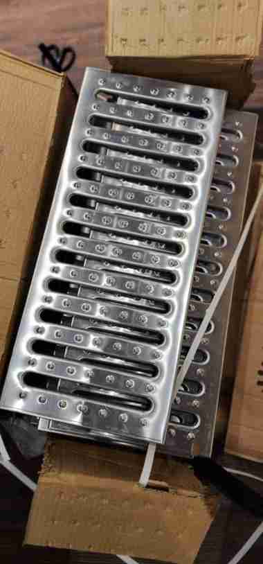 Wintech WTHI-KG-25 S/S Grating - Kitchen Cover Untuk Menutup Drainase - Kitchen Trench Cover Stainle