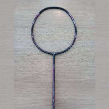 RAKET BADMINTON LINING COMBAT Z8 / COMBAT-Z8 80 GR 84 GR ORIGINAL terbaru lengkap bonus tas baju sen