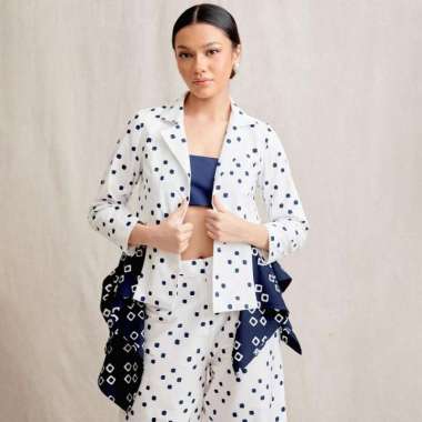 Zora Blazer - Amanda Hartanto Batik