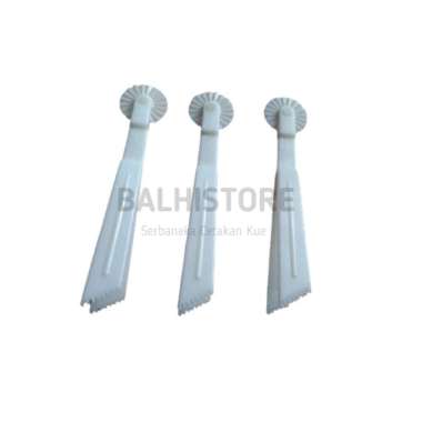 Capitan Plastik Kue Nastar Alat Dekorasi Kue Roda Pemotong Adonan Capitan Plastik