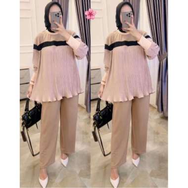 ONE SET WANITA KEKINIAN KNIT IMPORT PREMIUM MIX KAOS MODIS BANGET MODEL PLISKET PRISKET KOMBINASI TE