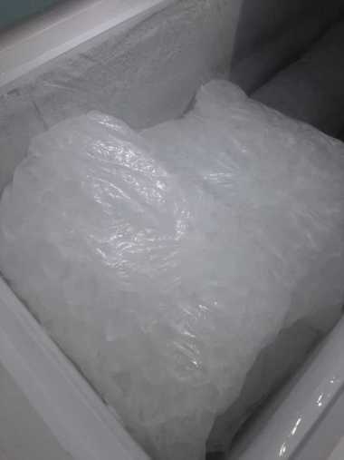 Es Kristal Kemasan Plastik 15 Kg Es Batu