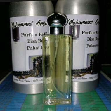 parfum pria ninggalin jejak ukuran botol 33 mili dior sauvage