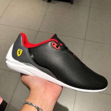 PUMA Sepatu Sneakers Kasual Ferrari Drift Cat Decima Black- 307193 04 8=42=27Cm