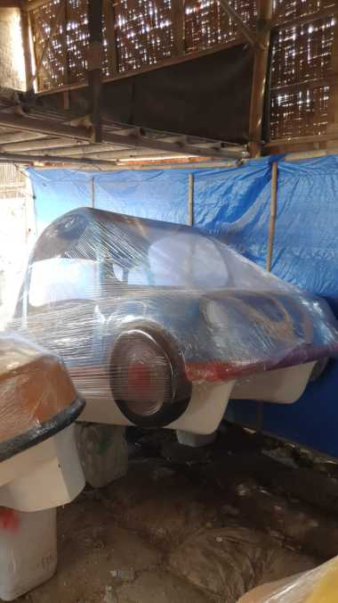 sepeda air bebek wahana air bebek sepeda air