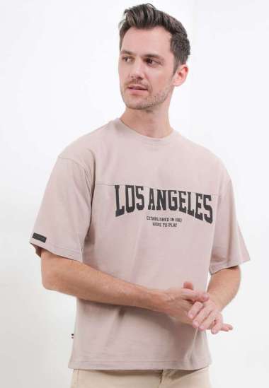 X EIGHT Quilon T-Shirts - kaos pria oversize S