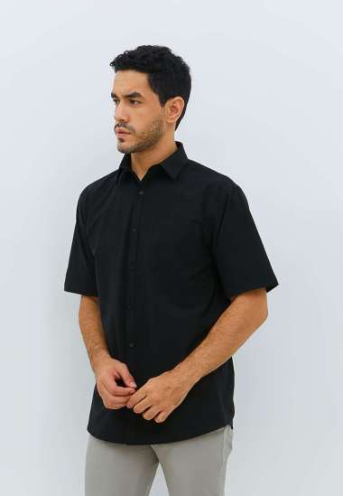 Jobb Minneapolis Kemeja Pria Lengan Pendek Regular Fit Hitam Black L