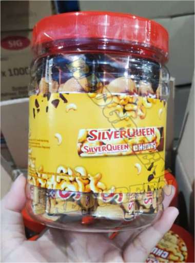 Silverqueen Chunky bar 26gr silverqueen chunky bar toples isi 12pcs 26grx12pcs 1 toples / 12pcs CASH
